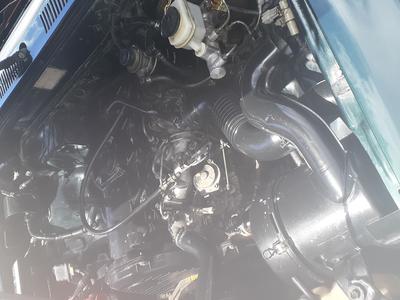 Toyota Hilux • 1989 • 215,000 km