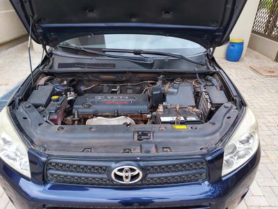 Toyota RAV4 • 2007 • 114,000 km