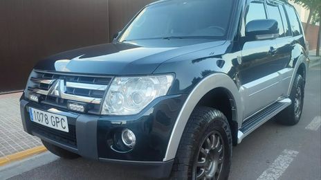 Mitsubishi Montero • 2009 • 155,000 km