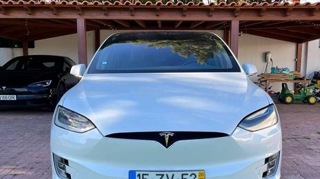 Tesla Model X • 2020 • 72,000 km