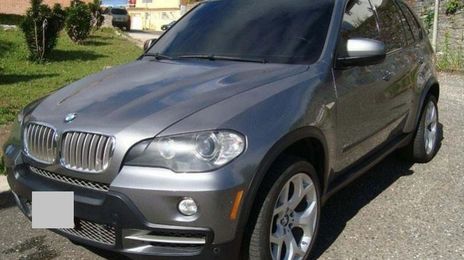 BMW X5 • 2007 • 170,000 km