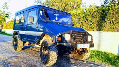 Hummer H1 • 1989 • 170,000 km