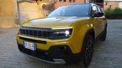 Jeep Cherokee • 2023 • 8,500 km