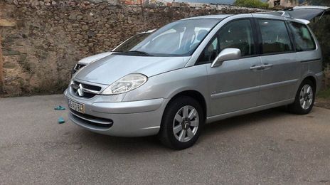 Citroën C8 • 2005 • 200,000 km