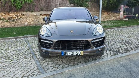 Porsche Cayenne • 2012 • 101,000 km