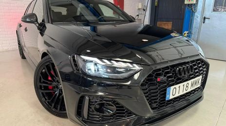Audi RS 4 • 2020 • 60,000 km
