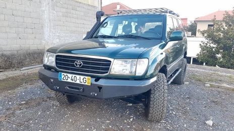 Toyota GR Supra • 1998 • 200,000 km