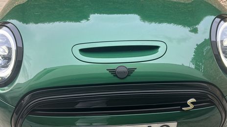 MINI Cooper S • 2021 • 5,930 km