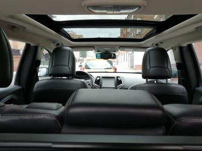 Jeep Cherokee • 2015 • 62,995 km