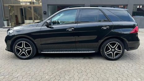 Mercedes-Benz GLE • 2018 • 93,000 km