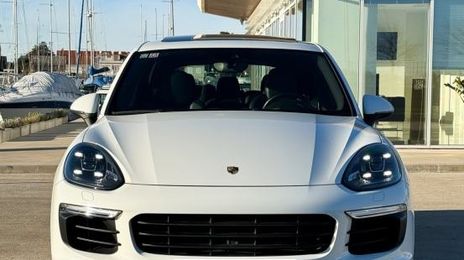 Porsche Cayenne • 2015 • 110,000 km