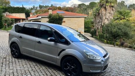 Ford S-Max • 2007 • 240,000 km