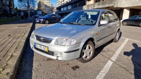 Mazda 323 • 2000 • 325,000 km