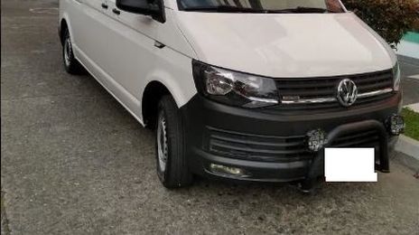 Volkswagen T5 Transporter Shuttle • 2017 • 91,000 km
