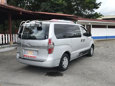 Hyundai H1 Bus • 2008 • 98,000 km