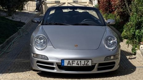 Porsche 911 • 2005 • 130,000 km