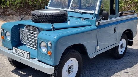 Land Rover LR3 • 1976 • 65,800 km