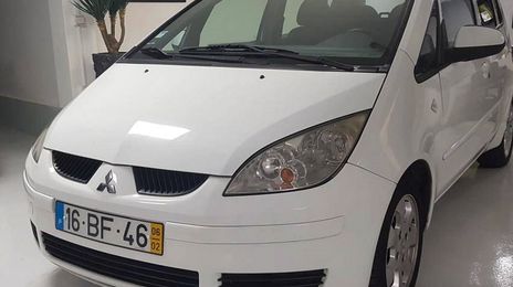 Mitsubishi Colt • 2006 • 200,000 km