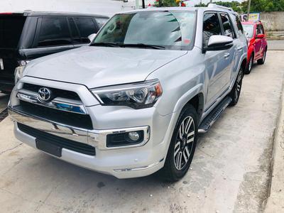 Toyota 4 Runner Limited • 2016 • 55,000 km