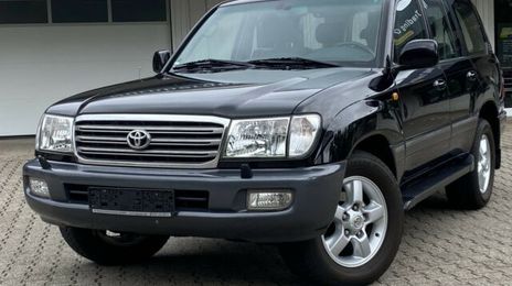 Toyota Land Cruiser • 2004 • 135,815 km