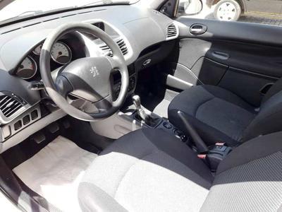 Peugeot 207 • 2013 • 100,400 km