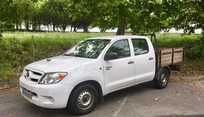Toyota Hilux • 2008 • 480,000 km