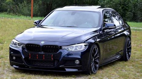 BMW 328i • 2016 • 54,600 km