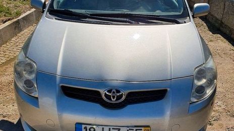 Toyota Auris • 2009 • 150,000 km