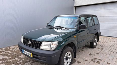 Toyota Land Cruiser • 2000 • 399,999 km