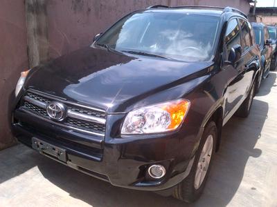 Toyota RAV4 • 2012 • 43,000 km