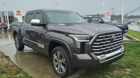 Toyota Tundra • 2022 • 15,678 km