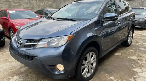 Toyota RAV4 • 2015 • 3 km