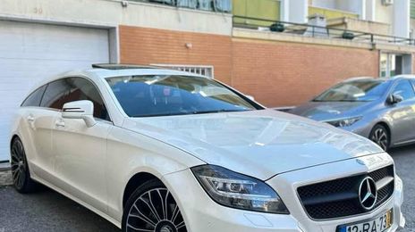 Mercedes-Benz CLS • 2013 • 248,000 km