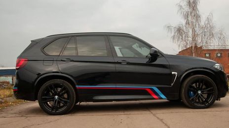 BMW X5 • 2017 • 85,000 km