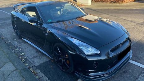 Nissan GT-R • 2009 • 79,000 km