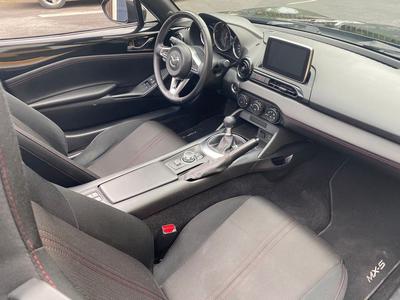 Mazda MX-5 • 2017 • 33,000 km