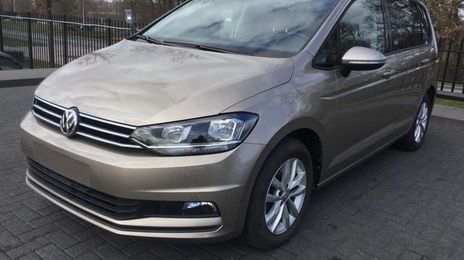 Volkswagen Touran • 2018 • 92,500 km