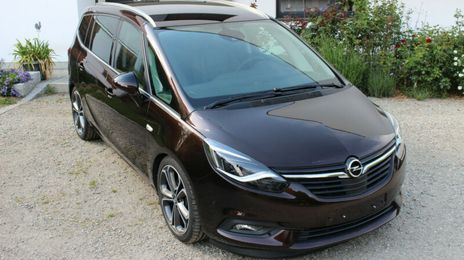 Opel Zafira • 2016 • 82,755 km
