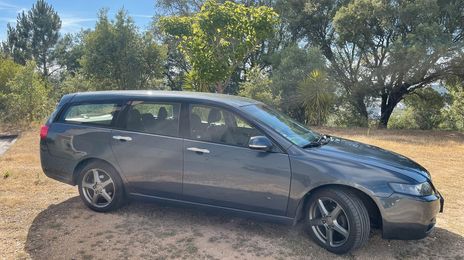 Honda Accord Tourer • 2003 • 300,000 km