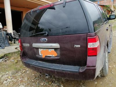 Ford Explorer • 2012 • 270,000 km