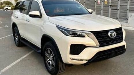 Toyota Fortuner • 2022 • 42,000 km
