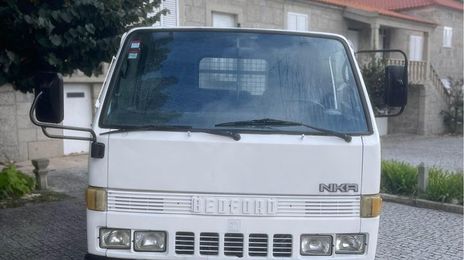 Ford E-150 • 1999 • 140,000 km