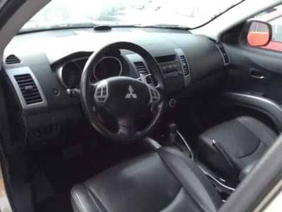 Mitsubishi Outlander • 2008 • 150,000 km