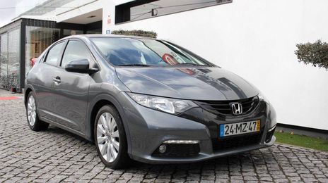 Honda Civic • 2012 • 122,000 km