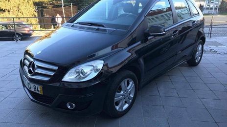 Mercedes-Benz Trieda B • 2010 • 193,000 km