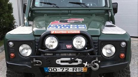 Land Rover Defender • 2001 • 40,000 km