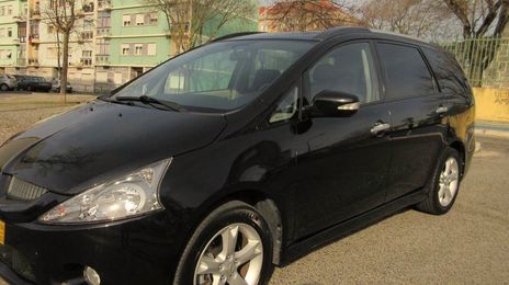 Mitsubishi Grandis • 2008 • 200,000 km