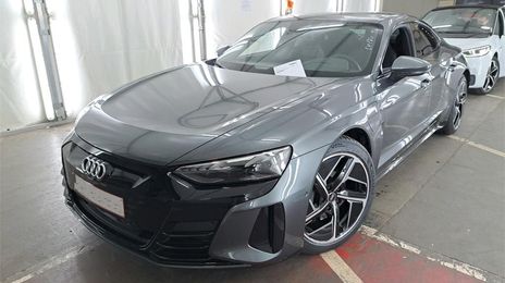 Audi e-tron • 2021 • 22,000 km