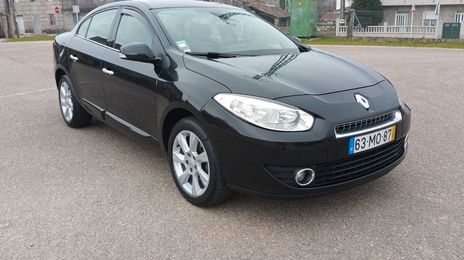 Renault Fluence • 2011 • 200,000 km