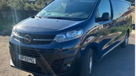 Opel Vivaro • 2020 • 180,000 km